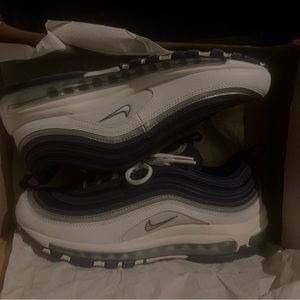 Brand new, never worn need gone